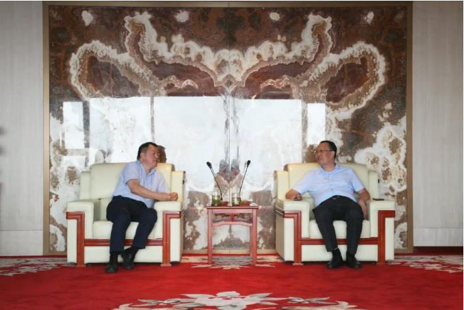 宁夏银行西安分行行长哈晓刚一行到访PT视讯(中国区)官网股份 宁夏银行西安分行行长哈晓刚一行到访PT视讯(中国区)官网股份