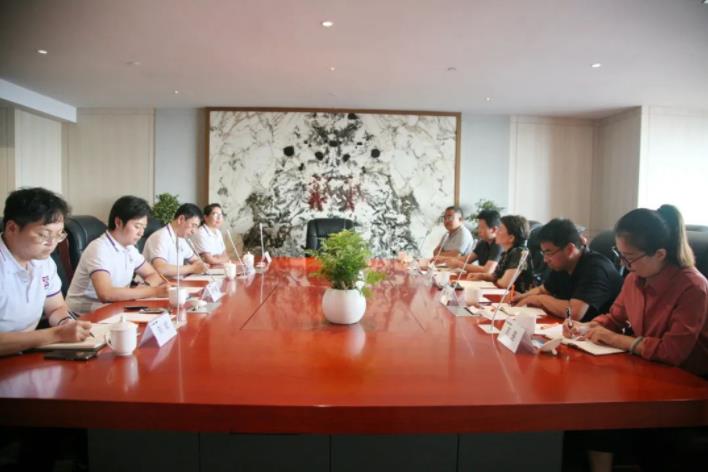 榆林市政府领导一行莅临PT视讯(中国区)官网股份考察交流