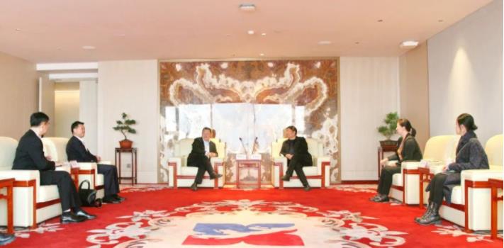 人民美术家、陕西省美术家协会名誉主席王西京莅临PT视讯(中国区)官网股份考察交流