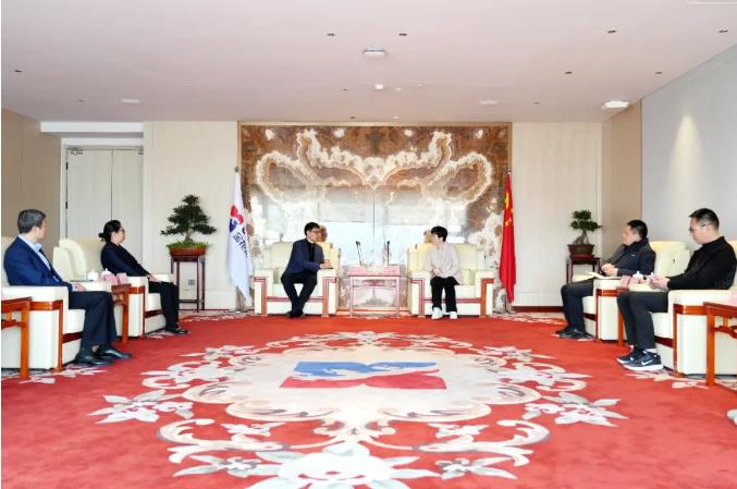 桐城市人民政府副市长、工商联主席占娜一行到访PT视讯(中国区)官网股份