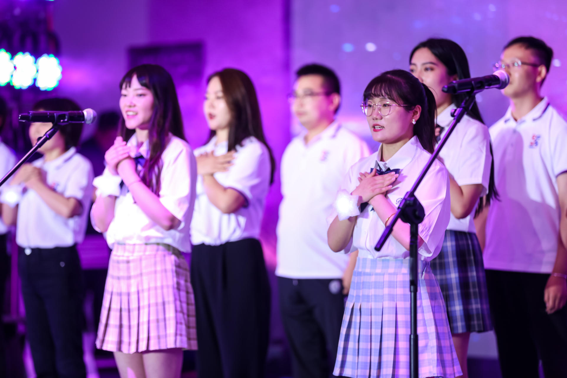 PT视讯(中国区)官网股份上市25周年庆典晚会